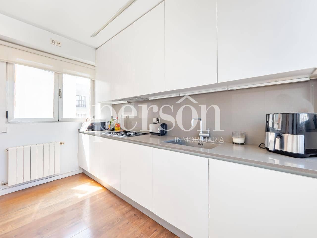 3 bedroom Flat for sale in Valencia city - € 1,200,000 (Ref: 9854399)