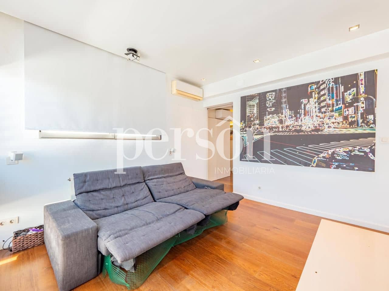 3 bedroom Flat for sale in Valencia city - € 1,200,000 (Ref: 9854399)