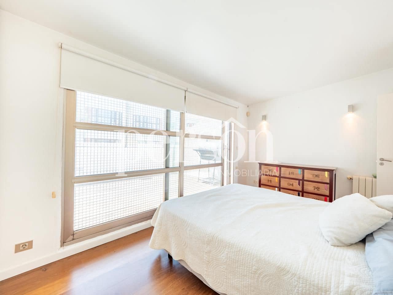3 bedroom Flat for sale in Valencia city - € 1,200,000 (Ref: 9854399)