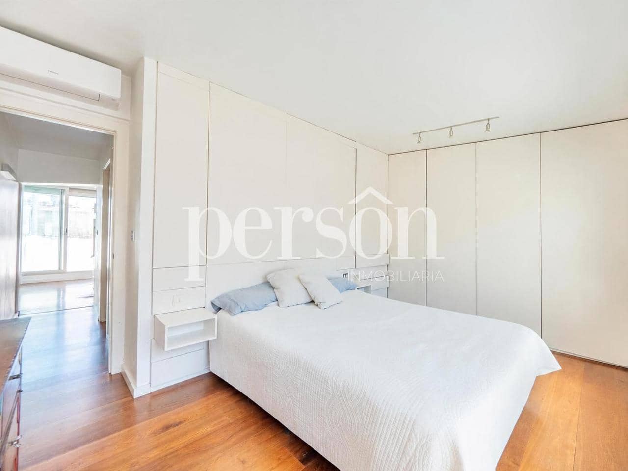 3 bedroom Flat for sale in Valencia city - € 1,200,000 (Ref: 9854399)