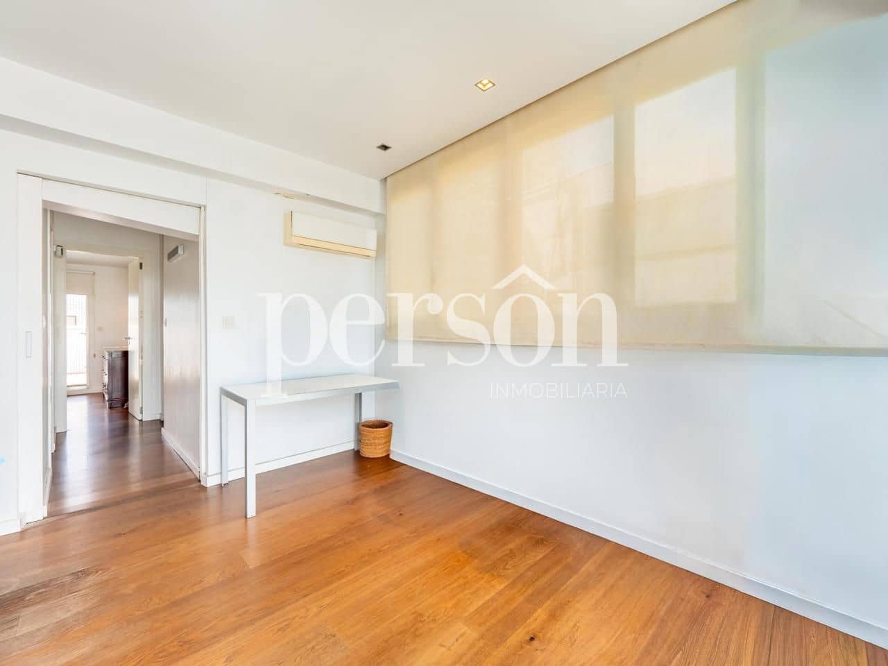3 bedroom Flat for sale in Valencia city - € 1,200,000 (Ref: 9854399)