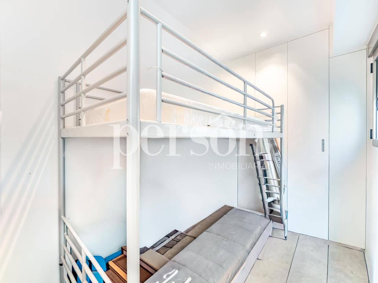 3 bedroom Flat for sale in Valencia city - € 1,200,000 (Ref: 9854399)
