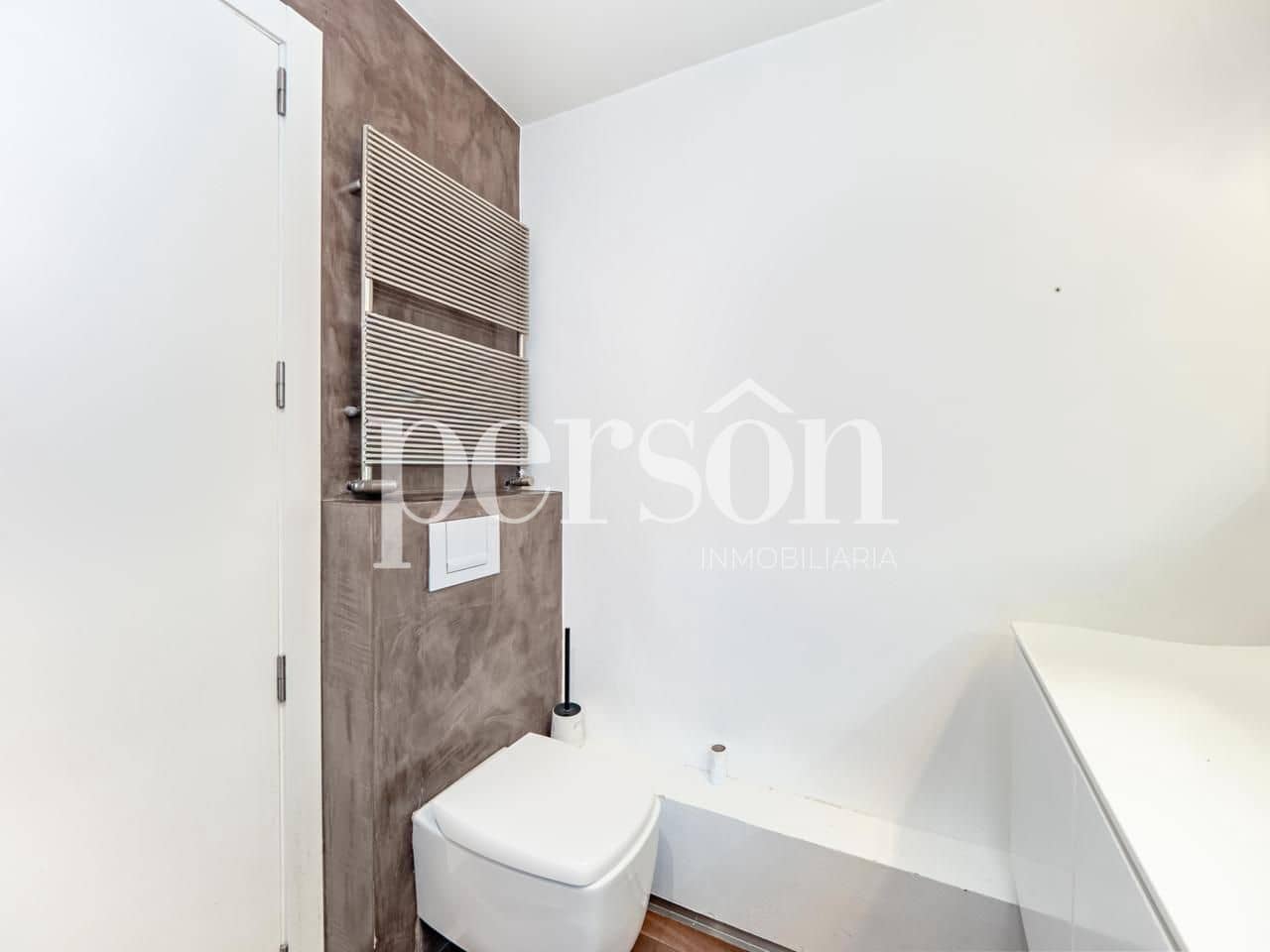 3 bedroom Flat for sale in Valencia city - € 1,200,000 (Ref: 9854399)