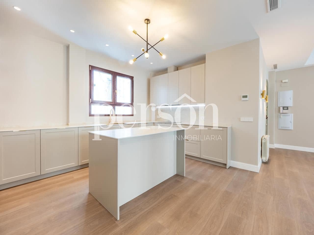 3 slaapkamer Flat te koop in Valencia stad - € 950.000 (Ref: 9865934)