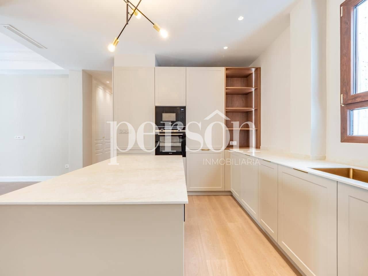 3 slaapkamer Flat te koop in Valencia stad - € 950.000 (Ref: 9865934)