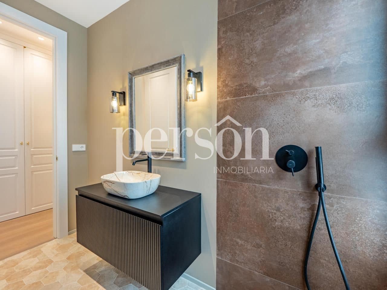 3 slaapkamer Flat te koop in Valencia stad - € 950.000 (Ref: 9865934)
