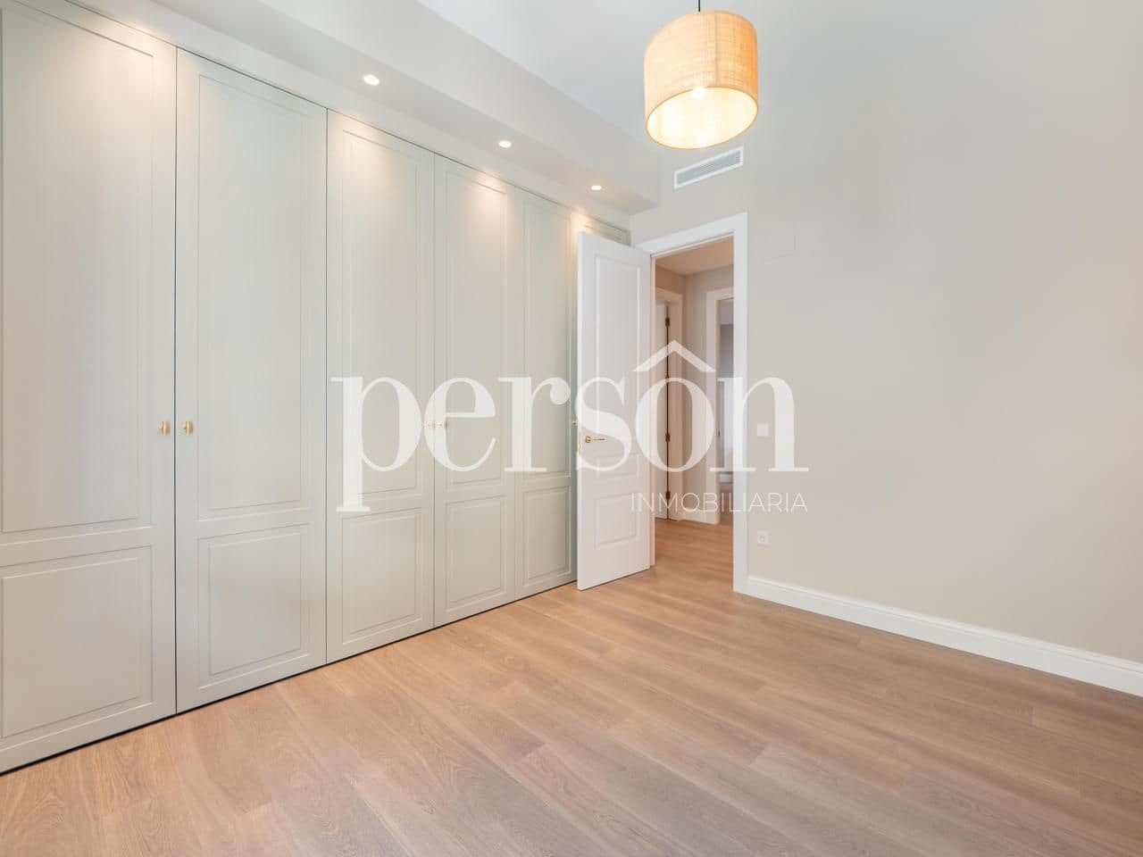 3 slaapkamer Flat te koop in Valencia stad - € 950.000 (Ref: 9865934)
