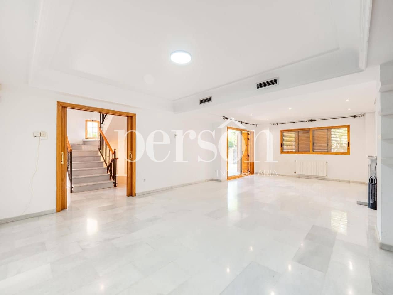 5 slaapkamer Villa te koop in Rocafort met zwembad garage - € 995.000 (Ref: 9882421)