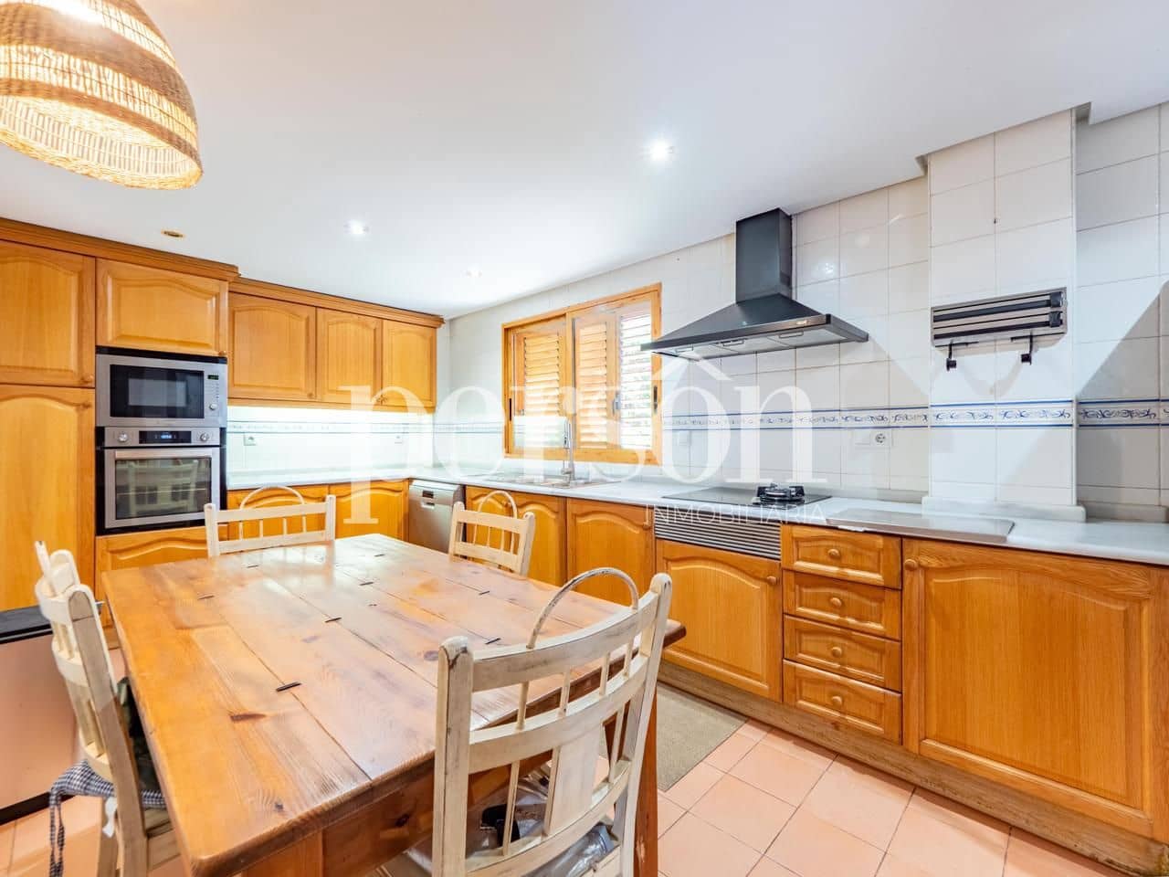 5 slaapkamer Villa te koop in Rocafort met zwembad garage - € 995.000 (Ref: 9882421)
