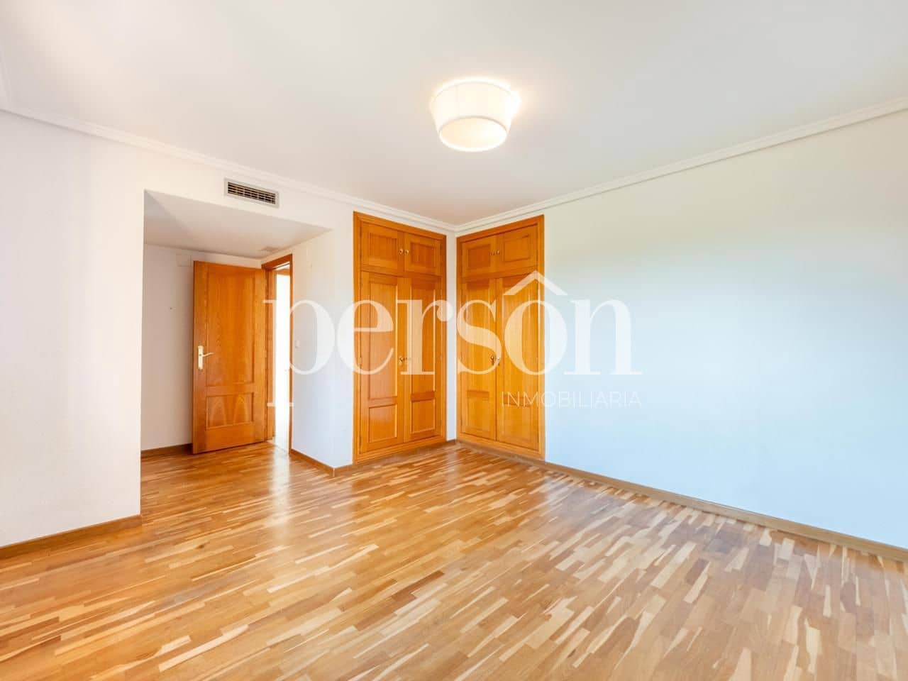 5 slaapkamer Villa te koop in Rocafort met zwembad garage - € 995.000 (Ref: 9882421)