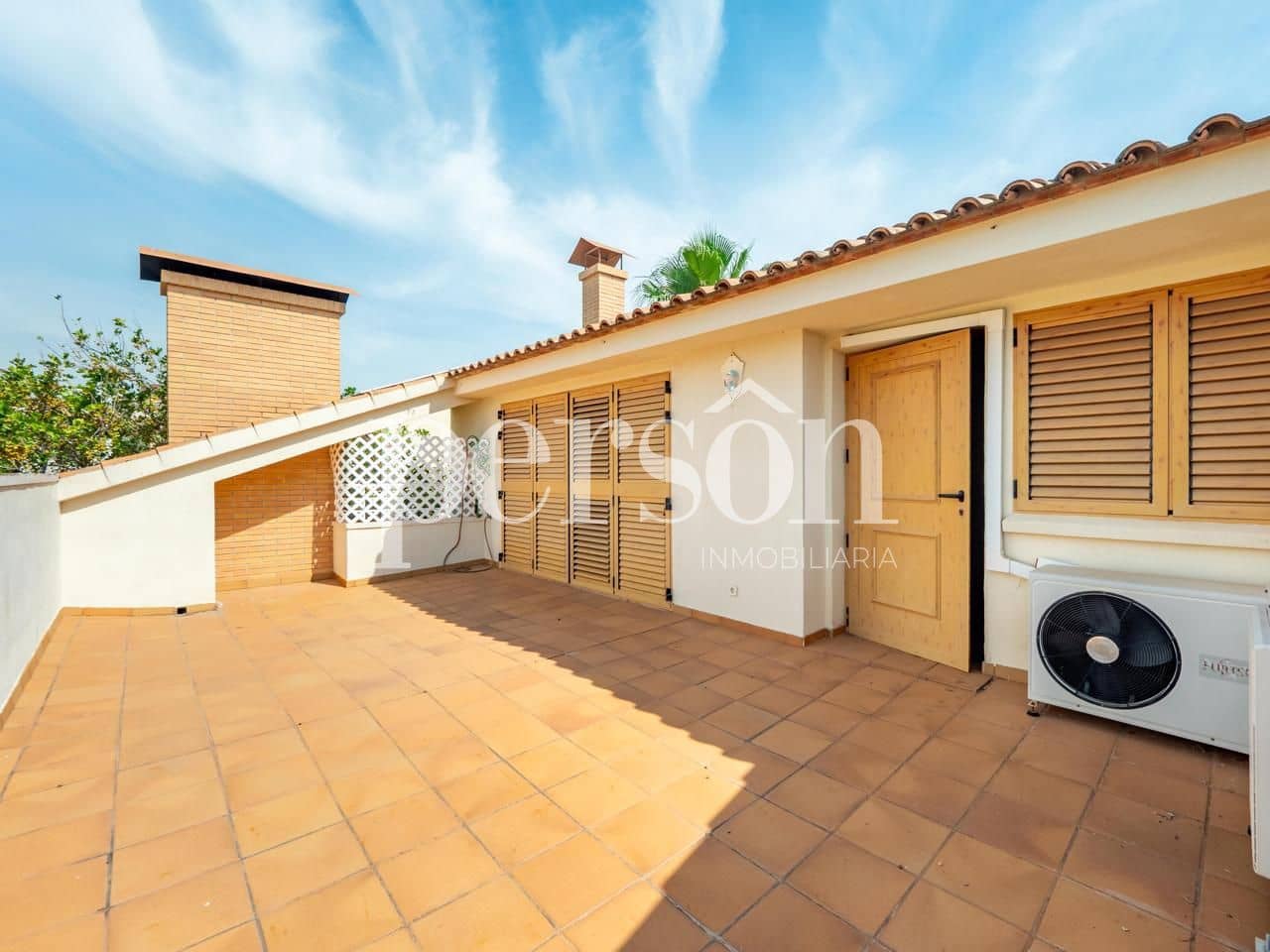 5 slaapkamer Villa te koop in Rocafort met zwembad garage - € 995.000 (Ref: 9882421)