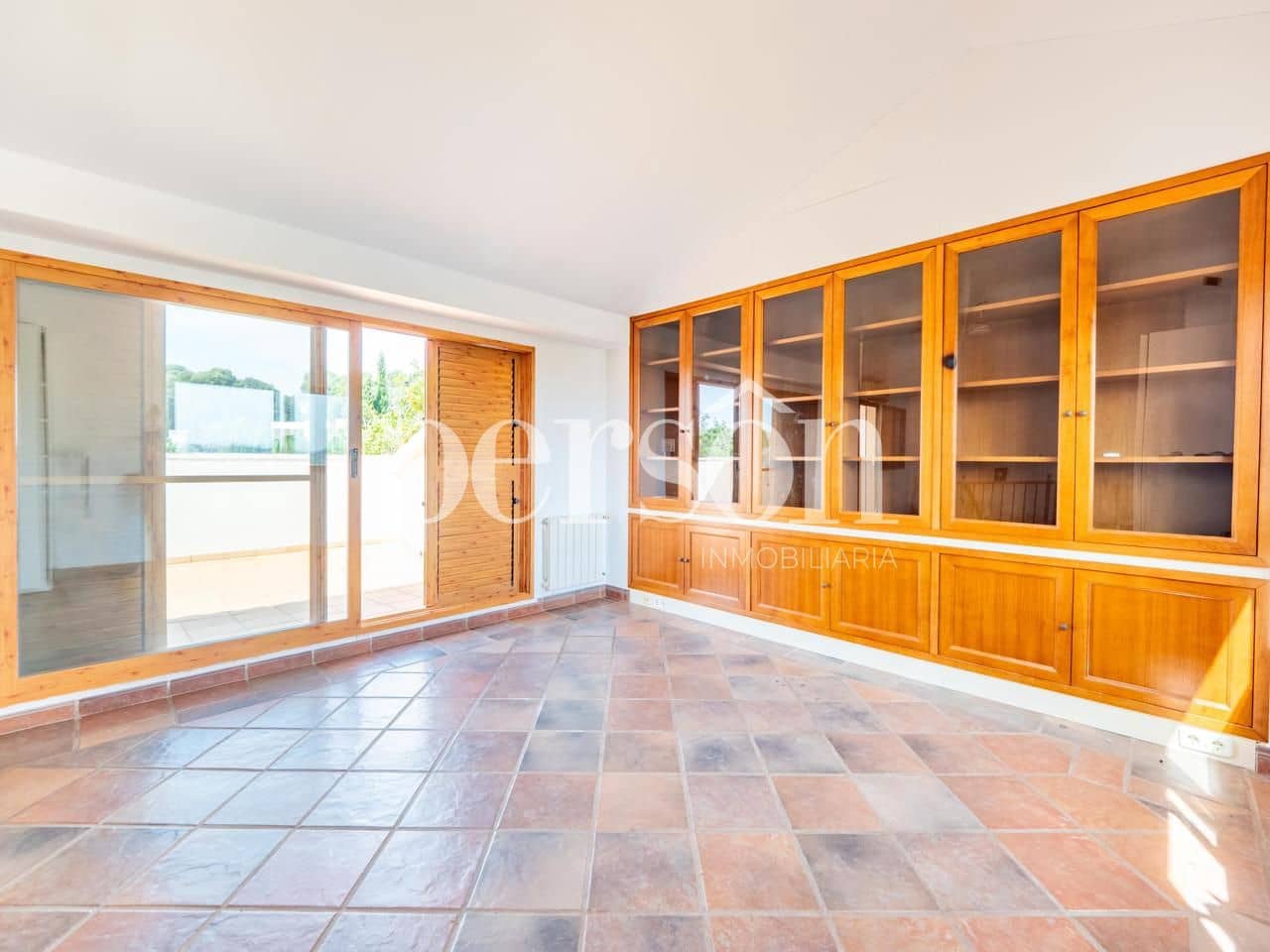 5 slaapkamer Villa te koop in Rocafort met zwembad garage - € 995.000 (Ref: 9882421)