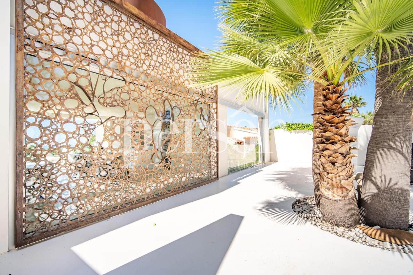 3 soverom Villa til salgs i Javea / Xabia med svømmebasseng garasje - € 2 200 000 (Ref: 9882422)