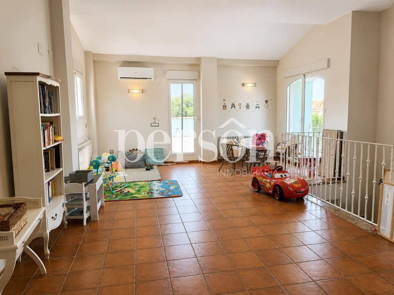 4 bedroom Villa for sale in Betera with pool garage - € 1,500,000 (Ref: 9895363)