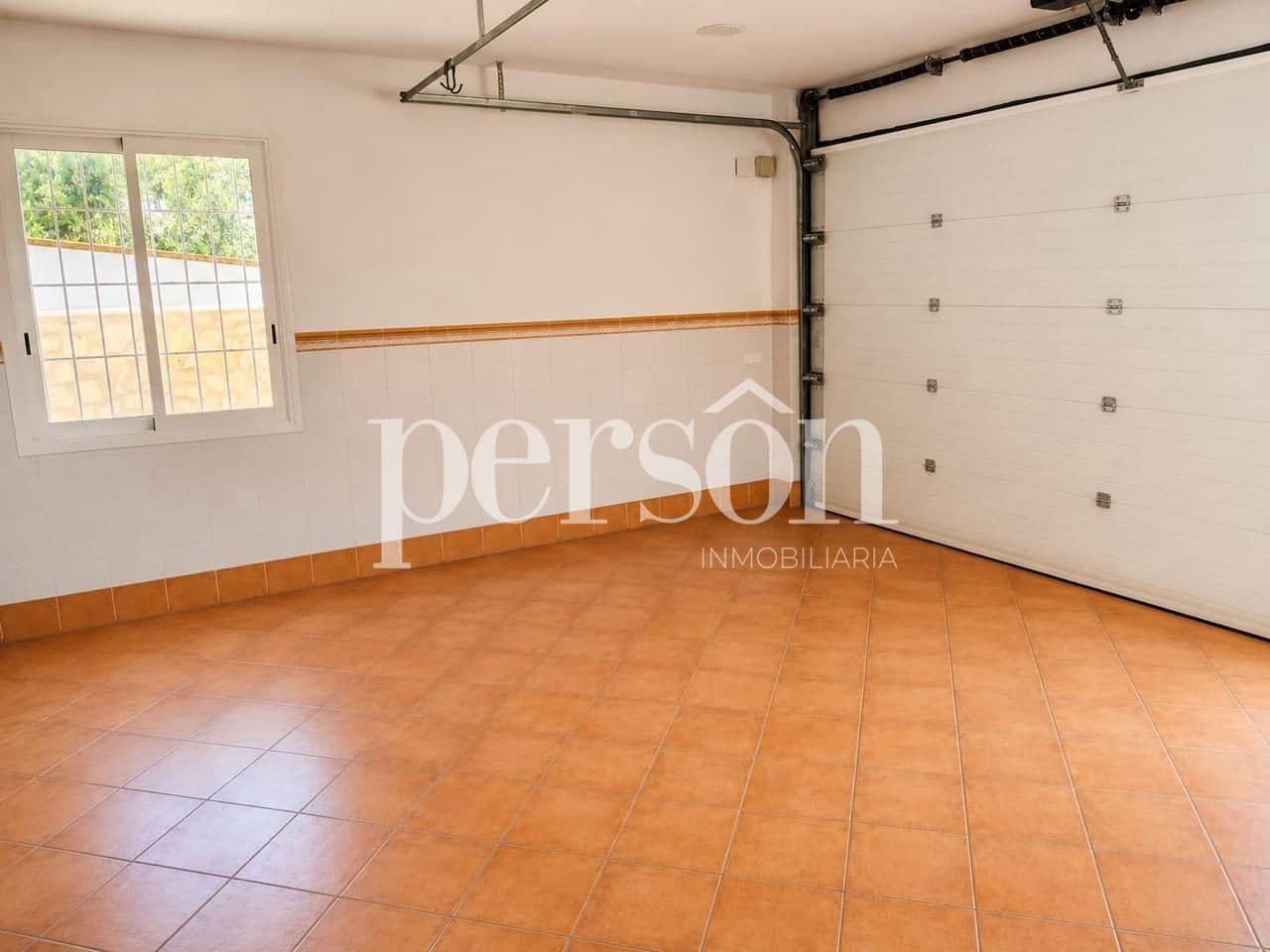 4 bedroom Villa for sale in Betera with pool garage - € 1,500,000 (Ref: 9895363)