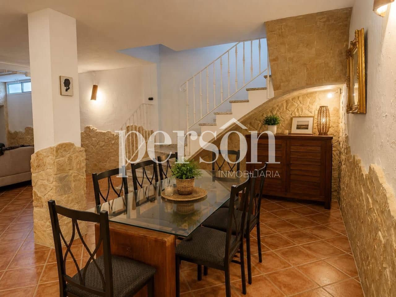 4 bedroom Villa for sale in Betera with pool garage - € 1,500,000 (Ref: 9895363)