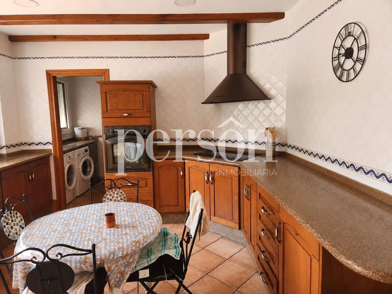 4 bedroom Villa for sale in Betera with pool garage - € 1,500,000 (Ref: 9895363)