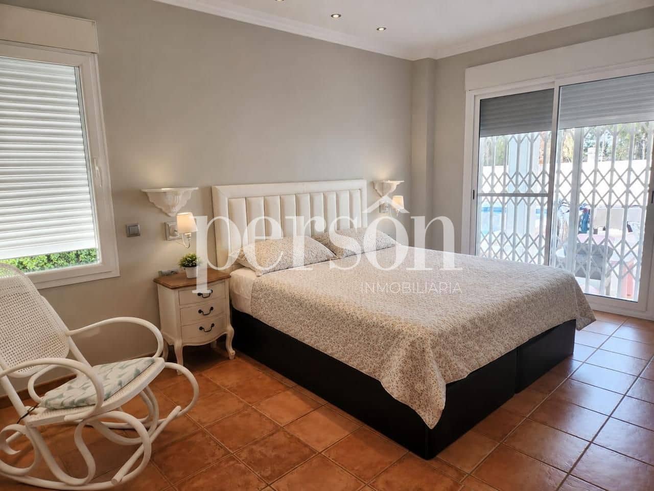 4 bedroom Villa for sale in Betera with pool garage - € 1,500,000 (Ref: 9895363)