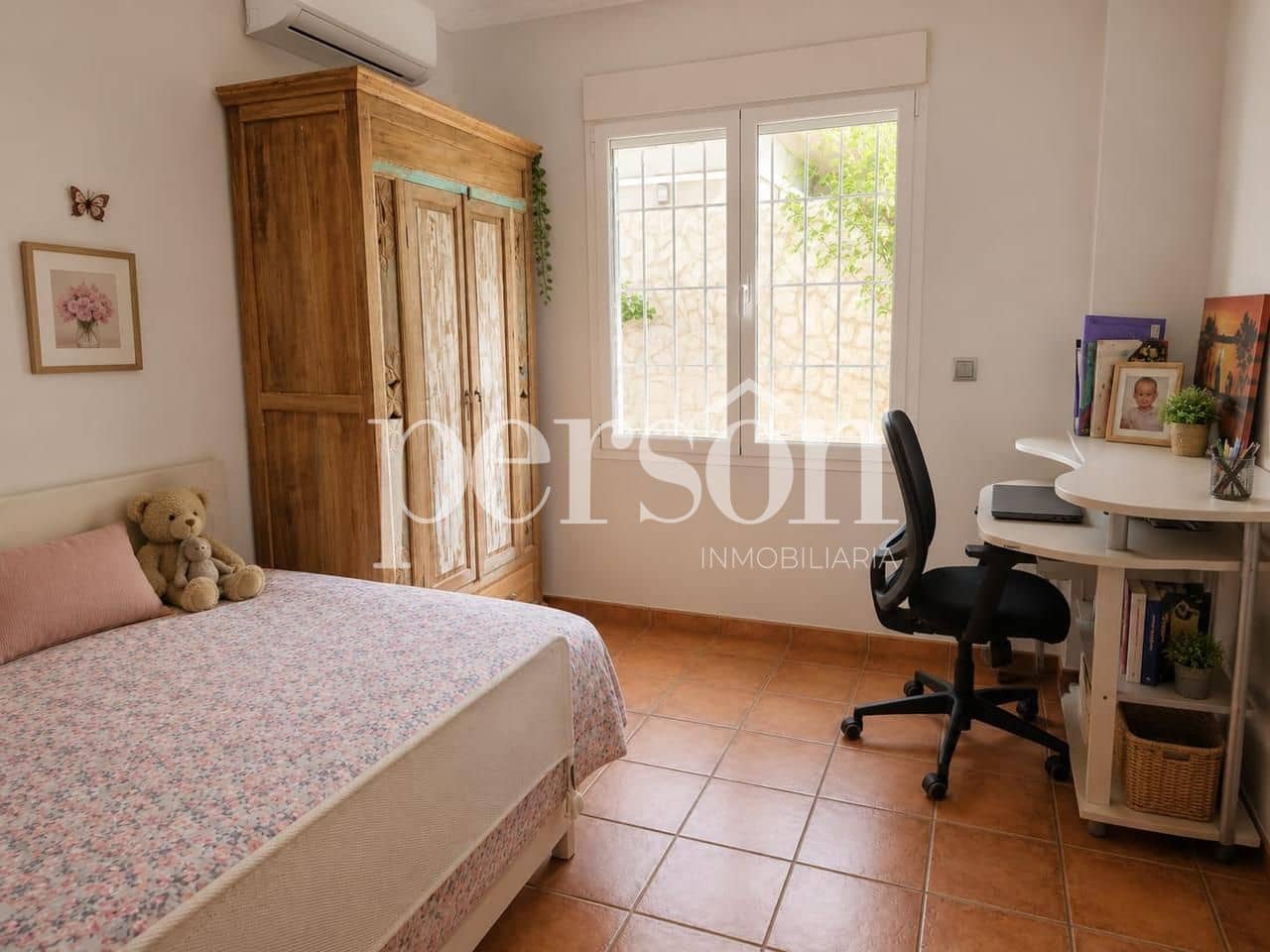 4 bedroom Villa for sale in Betera with pool garage - € 1,500,000 (Ref: 9895363)