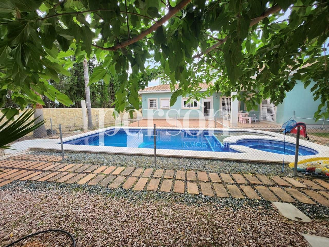4 bedroom Villa for sale in Betera with pool garage - € 1,500,000 (Ref: 9895363)