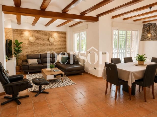 4 bedroom Villa for sale in Bétera with pool garage - € 1,500,000 (Ref: 9895363)