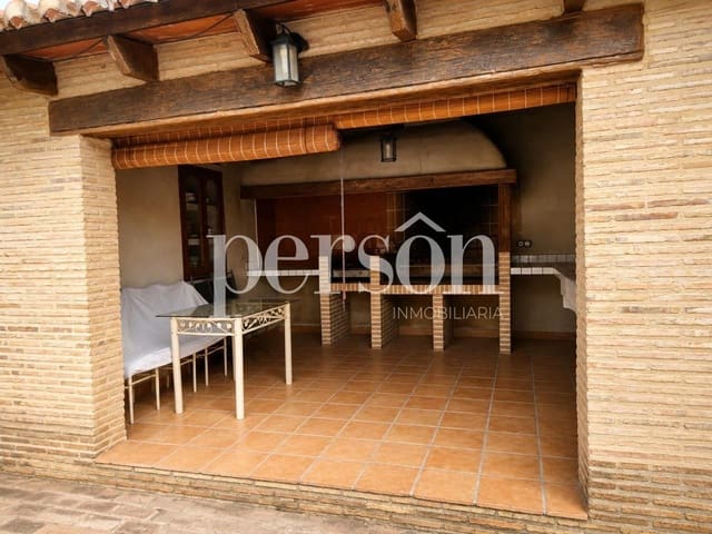 4 bedroom Villa for sale in Bétera with pool garage - € 1,500,000 (Ref: 9895363)