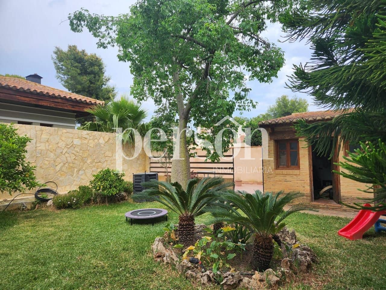 4 bedroom Villa for sale in Betera with pool garage - € 1,500,000 (Ref: 9895363)