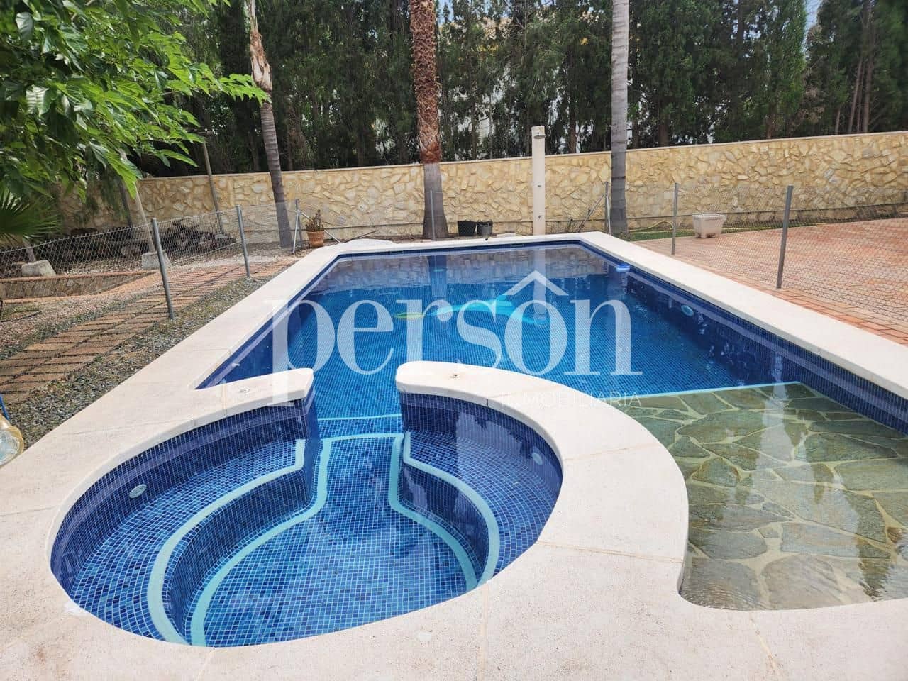 4 bedroom Villa for sale in Betera with pool garage - € 1,500,000 (Ref: 9895363)