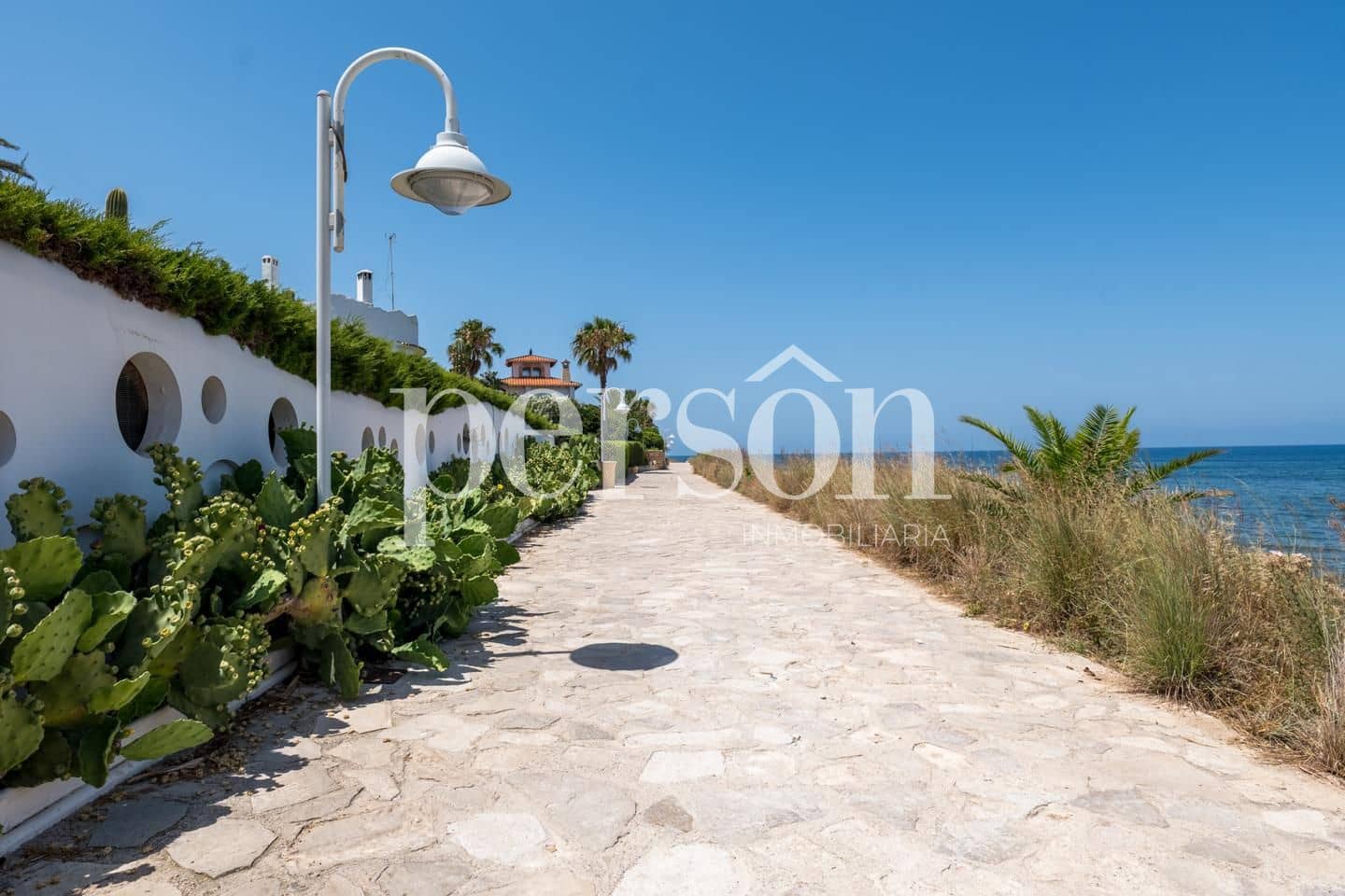 5 bedroom Villa for sale in Denia with pool garage - € 2,990,000 (Ref: 9973809)