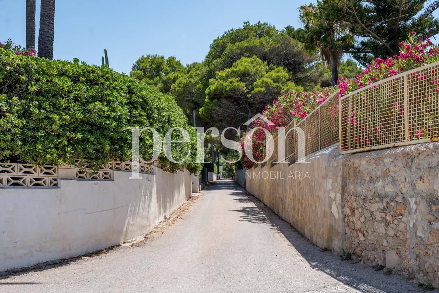 5 bedroom Villa for sale in Denia with pool garage - € 2,990,000 (Ref: 9973809)