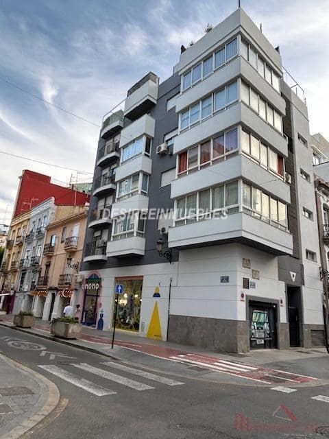 2 bedroom Flat for sale in Valencia city - € 450,000 (Ref: 10034682)