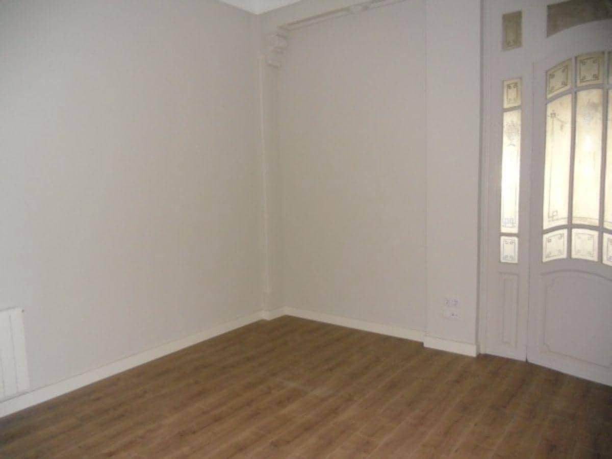 4 makuuhuone Asunto vuokrattavana paikassa Valencia kaupunki - 3 000 € (Ref: 10044211)