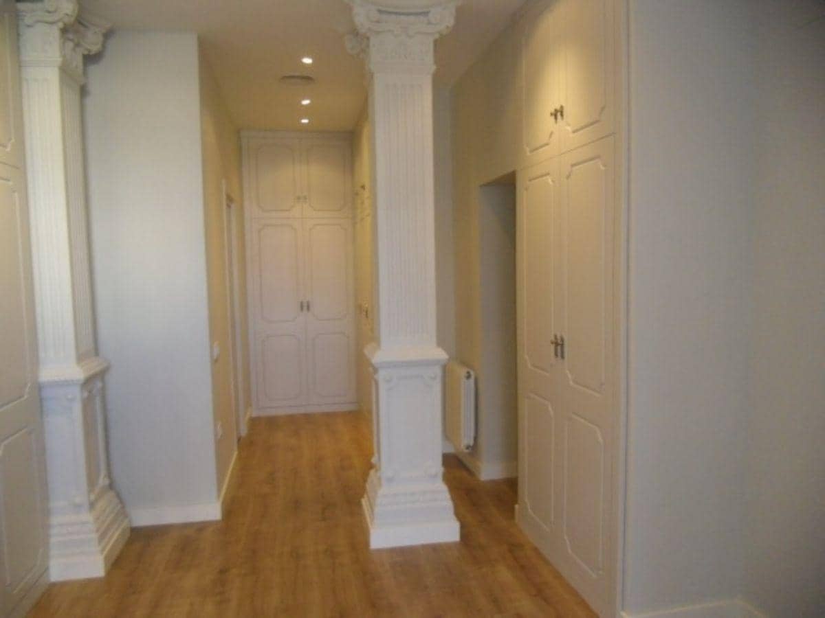 4 makuuhuone Asunto vuokrattavana paikassa Valencia kaupunki - 3 000 € (Ref: 10044211)