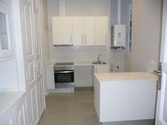 4 makuuhuone Asunto vuokrattavana paikassa La Gran Via, Valencia kaupunki - 3 000 € (Ref: 10044211)