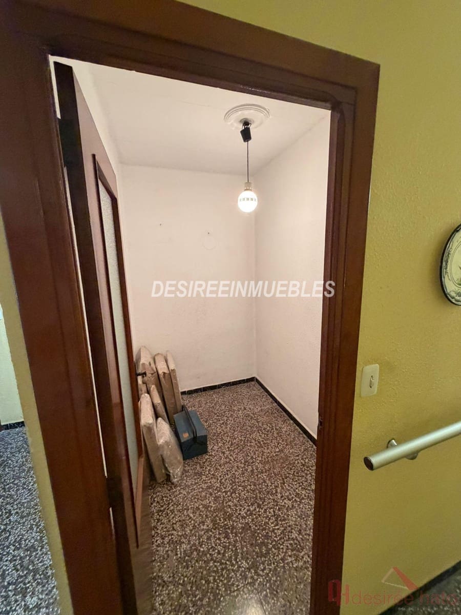 Local Comercial en Manises en venta - 450.000 € (Ref: 10062938)