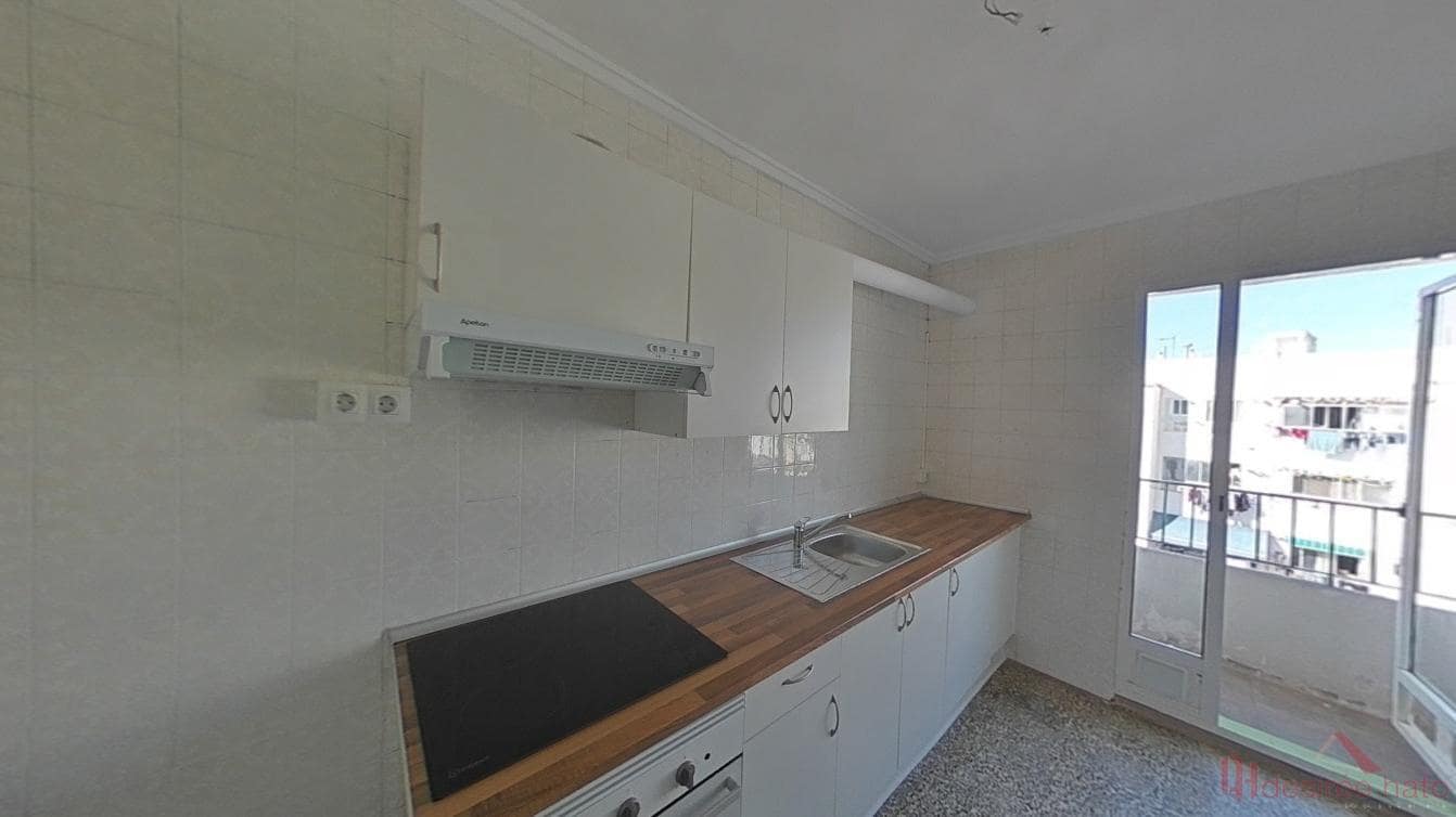 Piso de 3 habitaciones en València ciudad en venta - 199.000 € (Ref: 10075593)