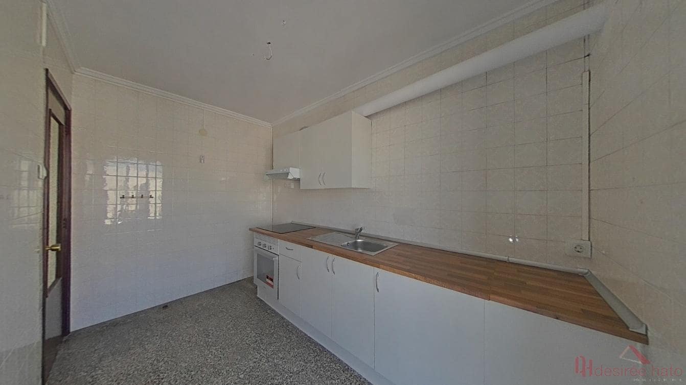 Piso de 3 habitaciones en València ciudad en venta - 199.000 € (Ref: 10075593)