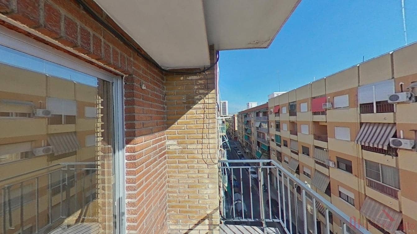 Piso de 3 habitaciones en València ciudad en venta - 199.000 € (Ref: 10075593)