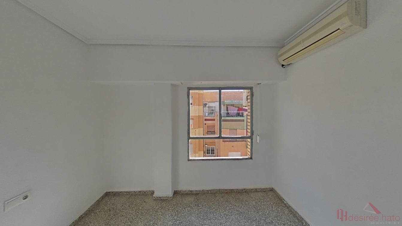 Piso de 3 habitaciones en València ciudad en venta - 199.000 € (Ref: 10075593)