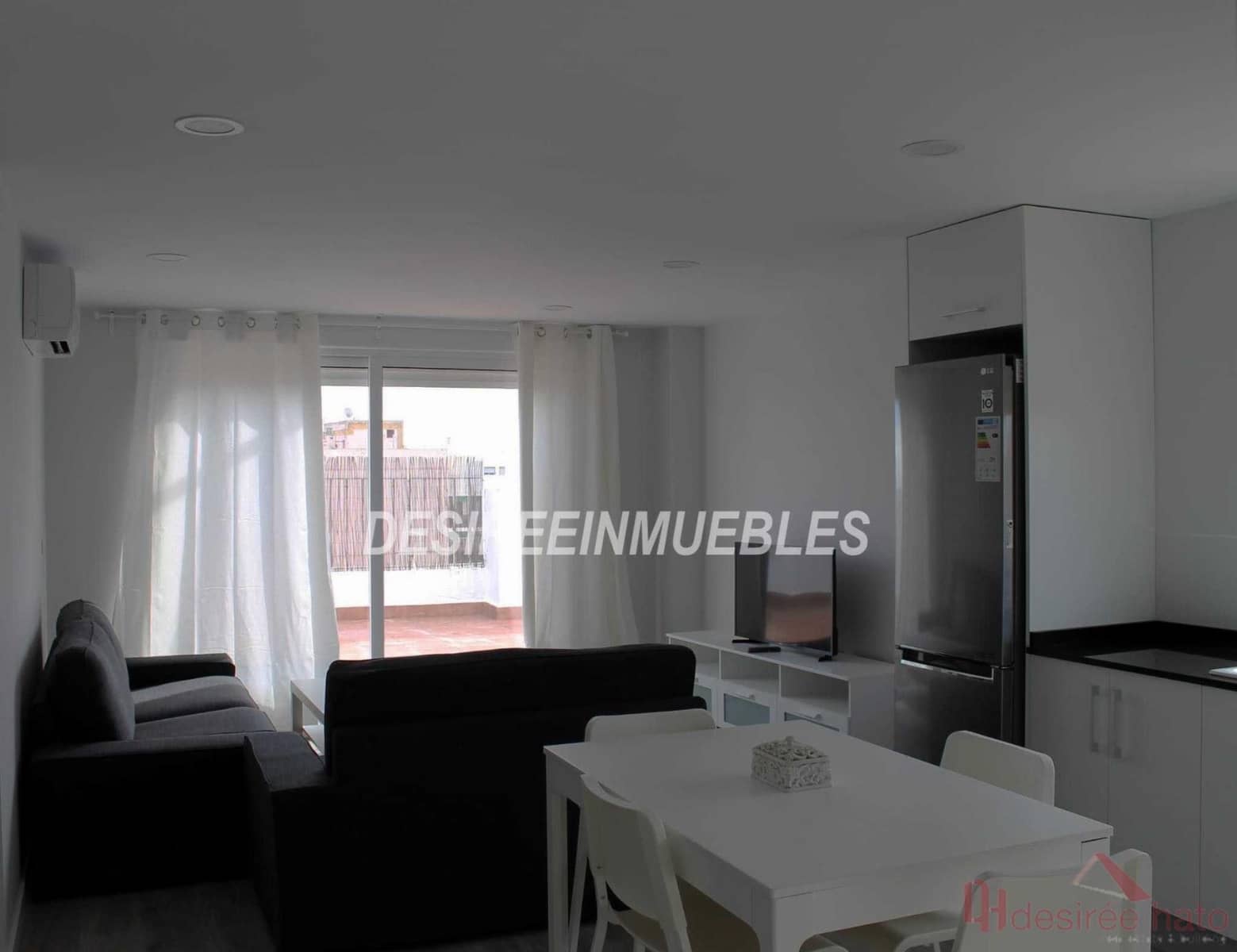 Penthouse de 2 chambres à louer à Valence ville avec garage - 2 000 € (Ref: 10081117)