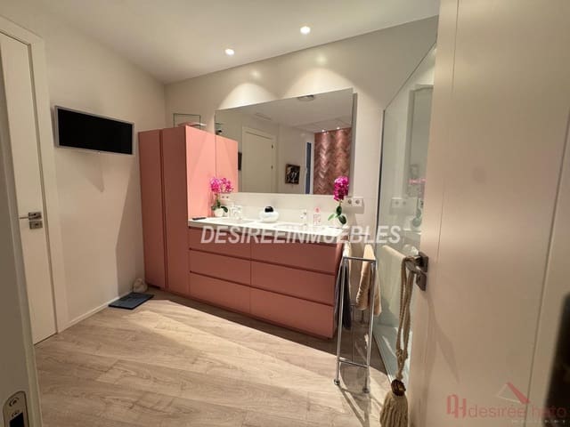 1 soveværelse Lejlighed til salg i La Gran Via, Valencia by - € 890.000 (Ref: 10085257)