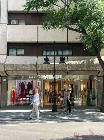 2 slaapkamer Commercieel te huur in El Pla del Remei, Valencia stad - € 12.000 (Ref: 10118197)