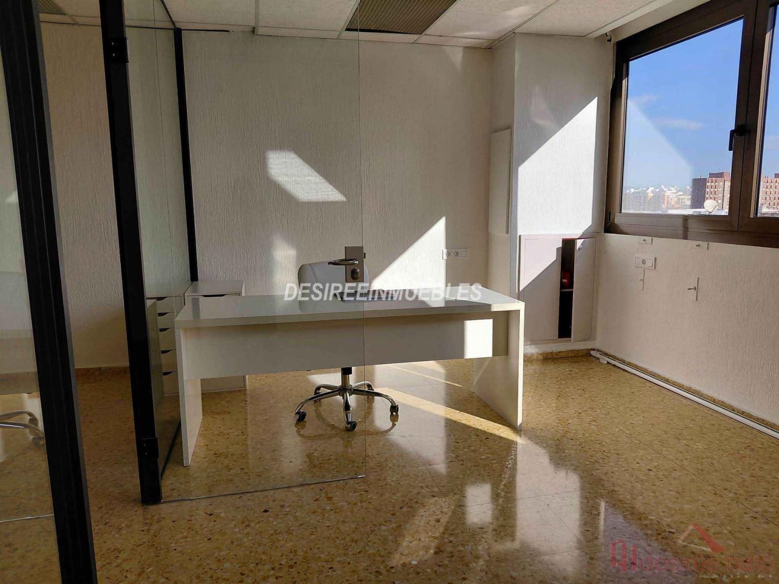 1 makuuhuone Toimisto vuokrattavana paikassa Valencia kaupunki - 1 200 € (Ref: 10142510)
