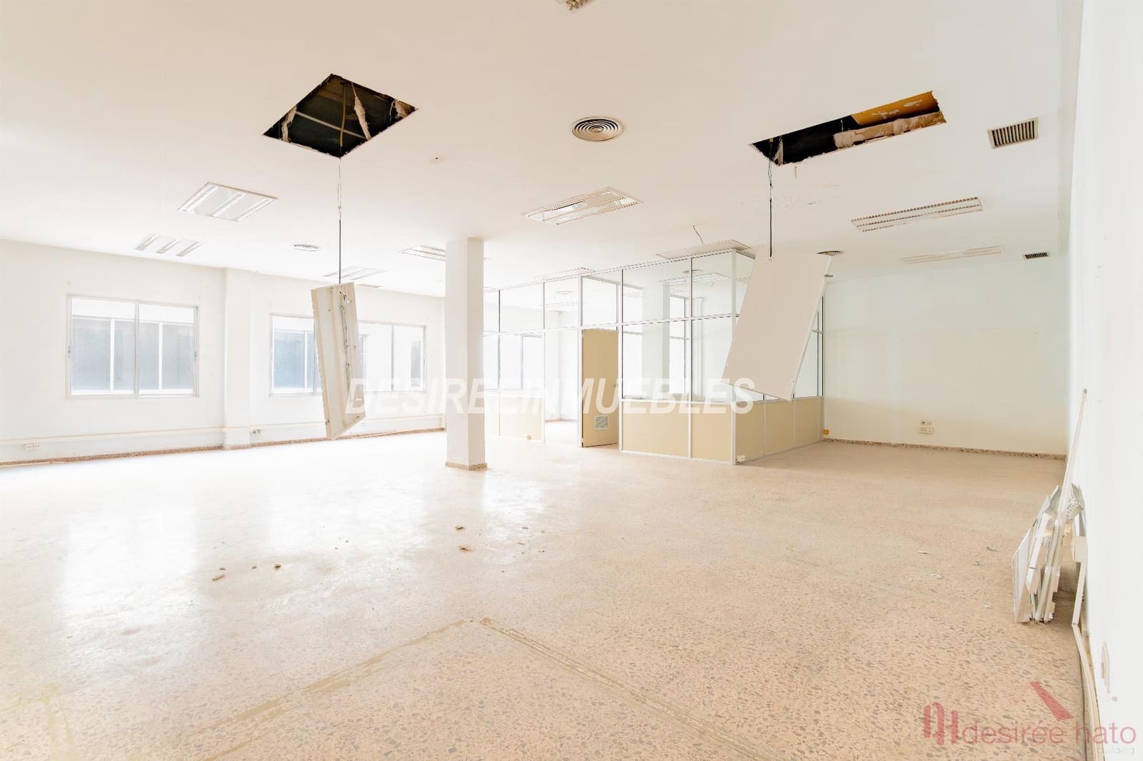 1 bedroom Commercial for sale in Moncada - € 543,000 (Ref: 10160655)