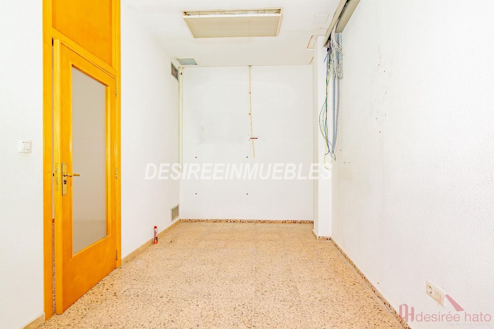 1 bedroom Commercial for sale in Moncada - € 543,000 (Ref: 10160655)