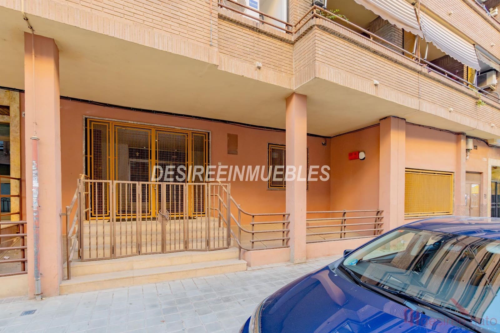 1 bedroom Commercial for sale in Moncada - € 543,000 (Ref: 10160655)