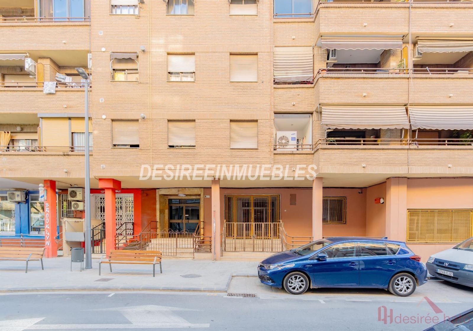 1 bedroom Commercial for sale in Moncada - € 543,000 (Ref: 10160655)