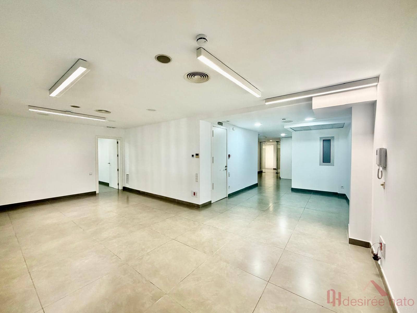 Office for rent in Valencia city - € 4,000 (Ref: 10163777)