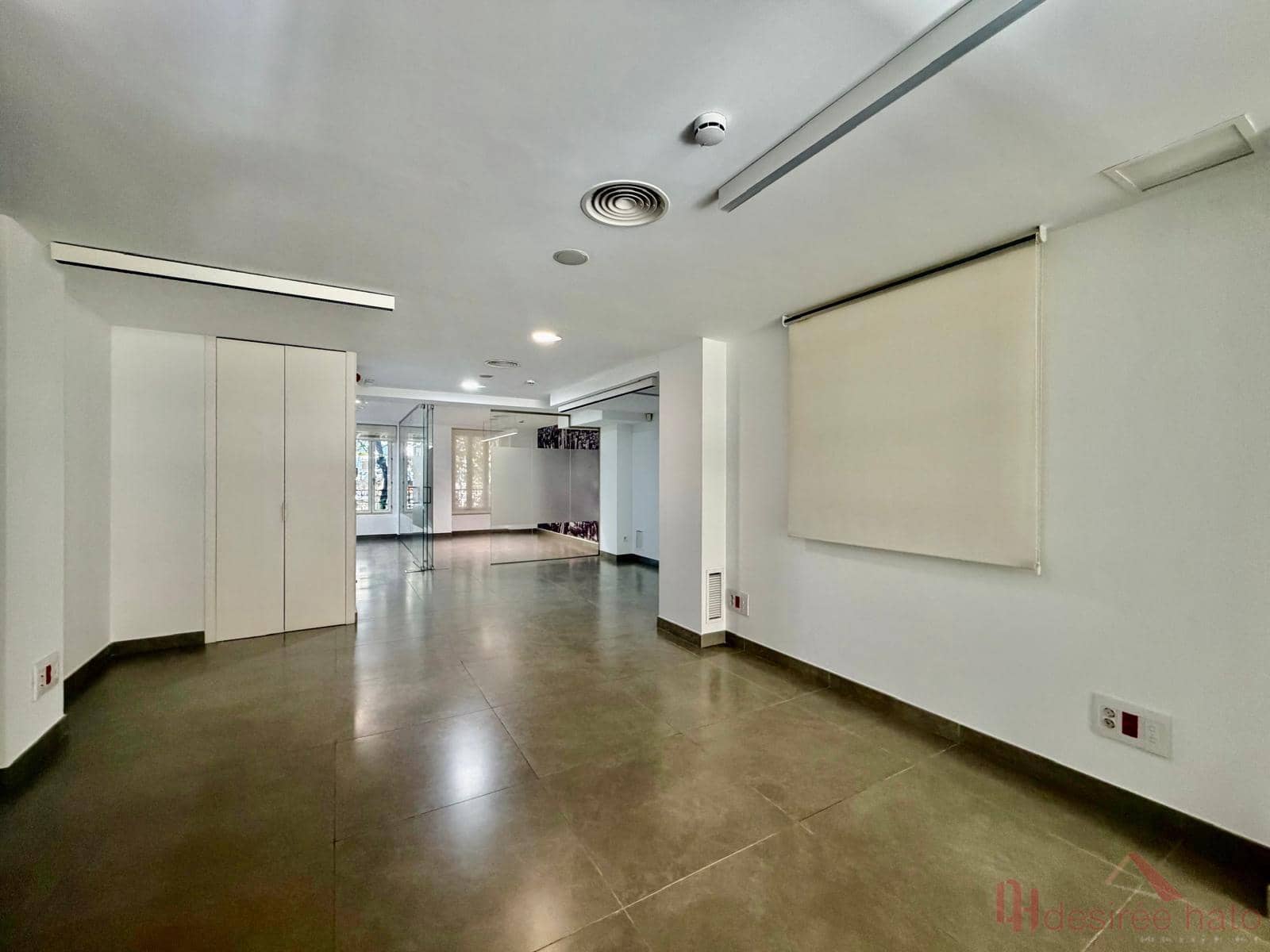 Office for rent in Valencia city - € 4,000 (Ref: 10163777)