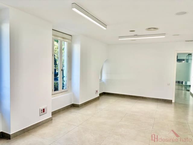 Biuro do wynajęcia w La Gran Via, Miasto Walencja - 4 000 € (Ref: 10163777)